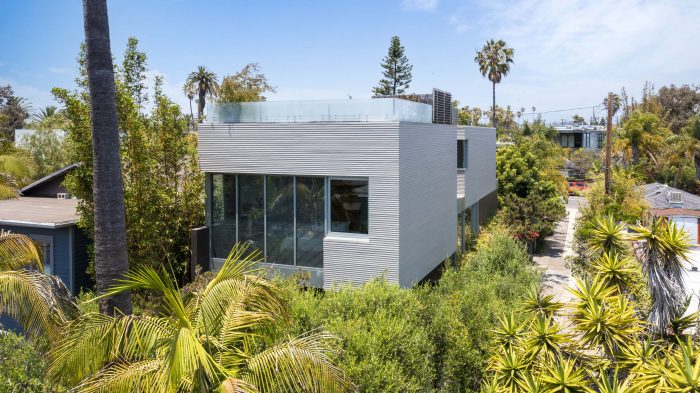 Modern beach house near Abbot Kinney
