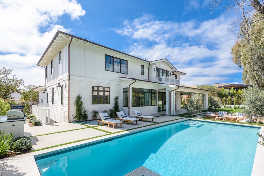 backyard santa monica home