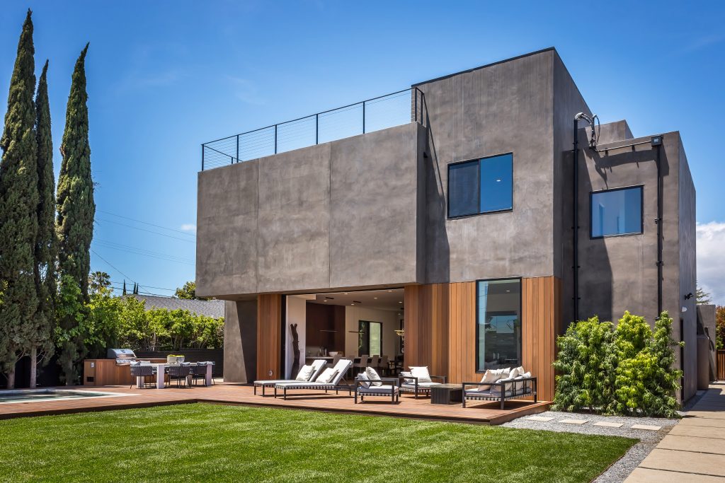 Home of the Week: New architectural family compound in Mar Vista