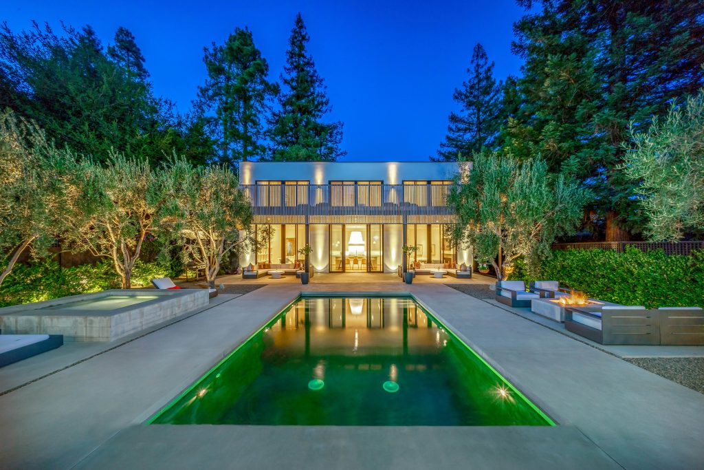 Life in Napa Valley is quiet. Except in late May.