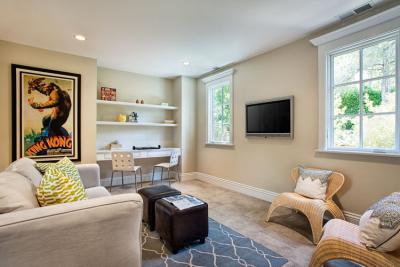 156 Oakdale Ave 8 staged living room