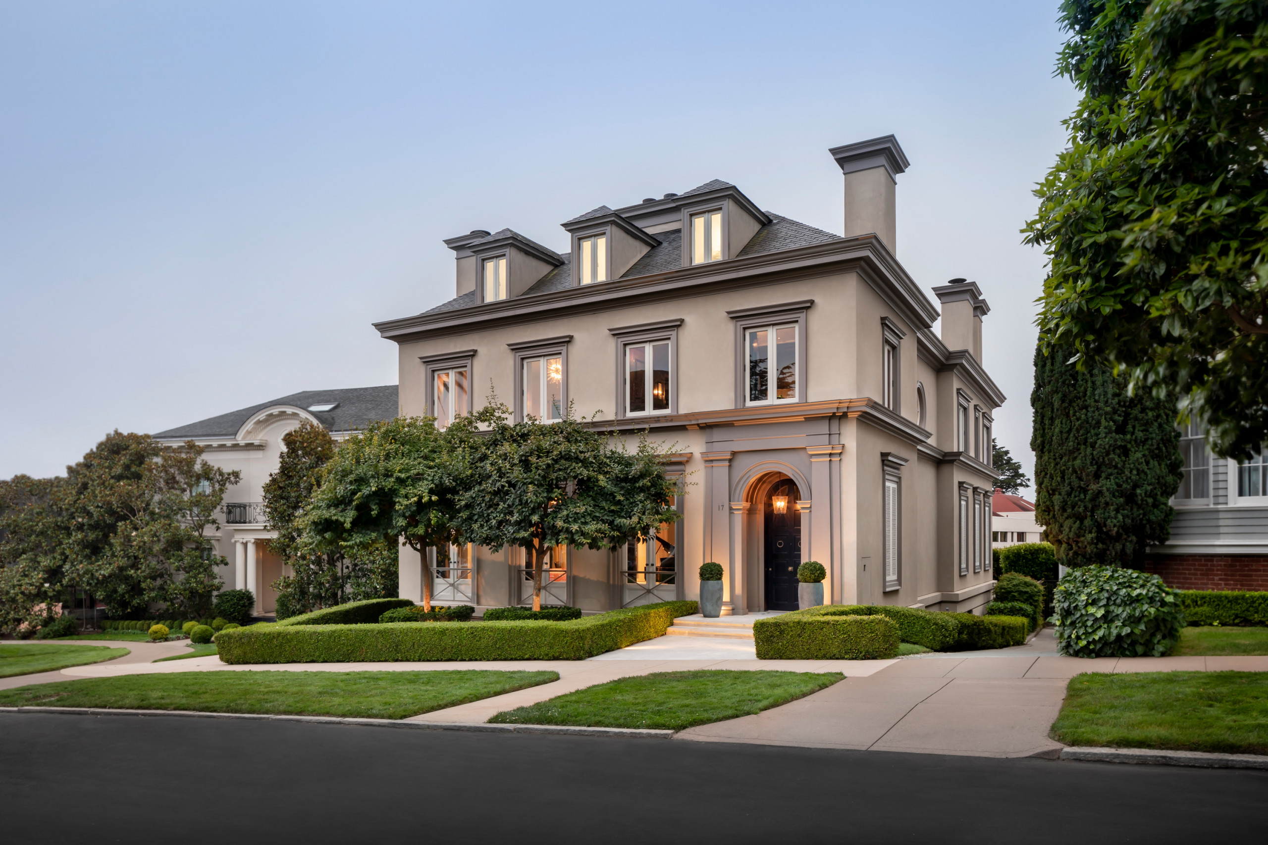 Presidio Terrace Facade   A scaled