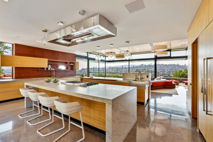 Modern kitchen.