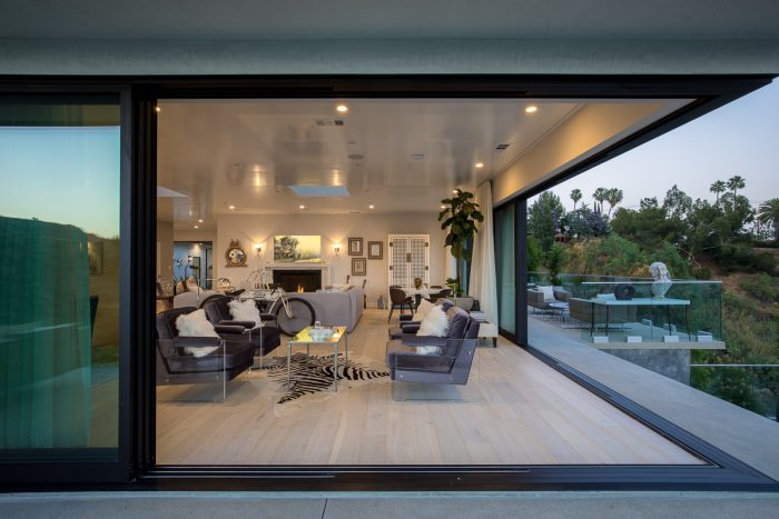 indoor outdoor lounge