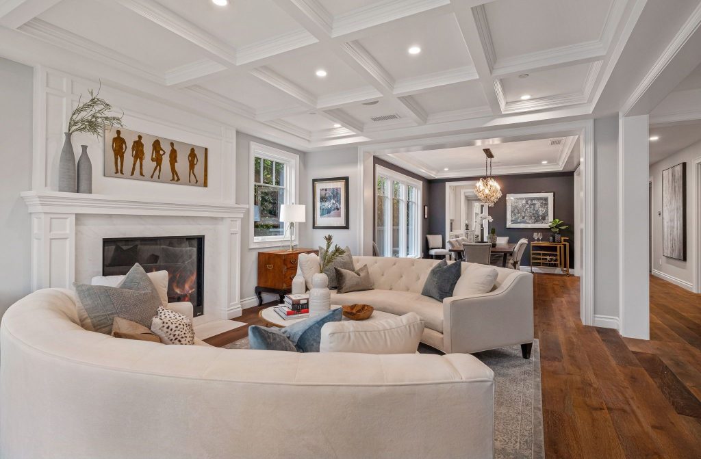 Rare retreat in prime Santa Monica cozy living room