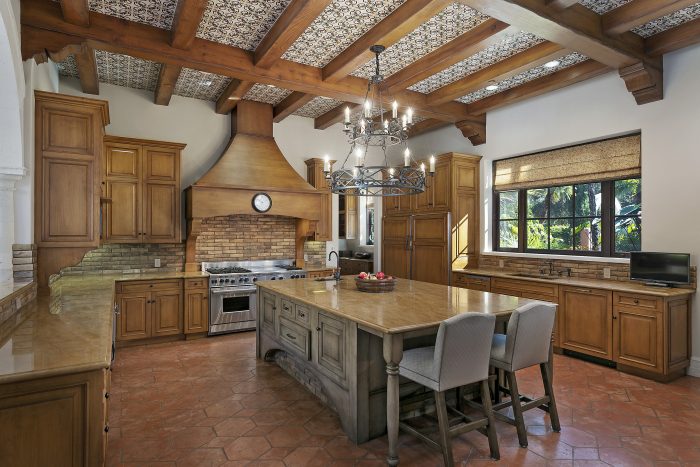 Breathtaking Tuscan-inspired estate set in scenic Carpinteria