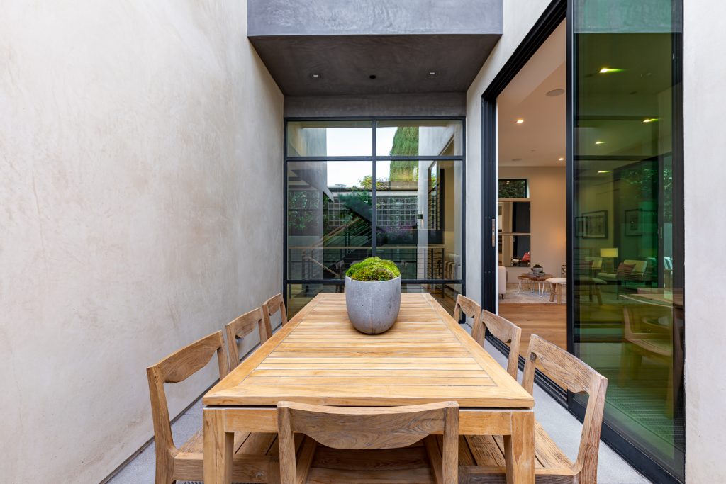 Luxuriously bold modern Norma Triangle residence