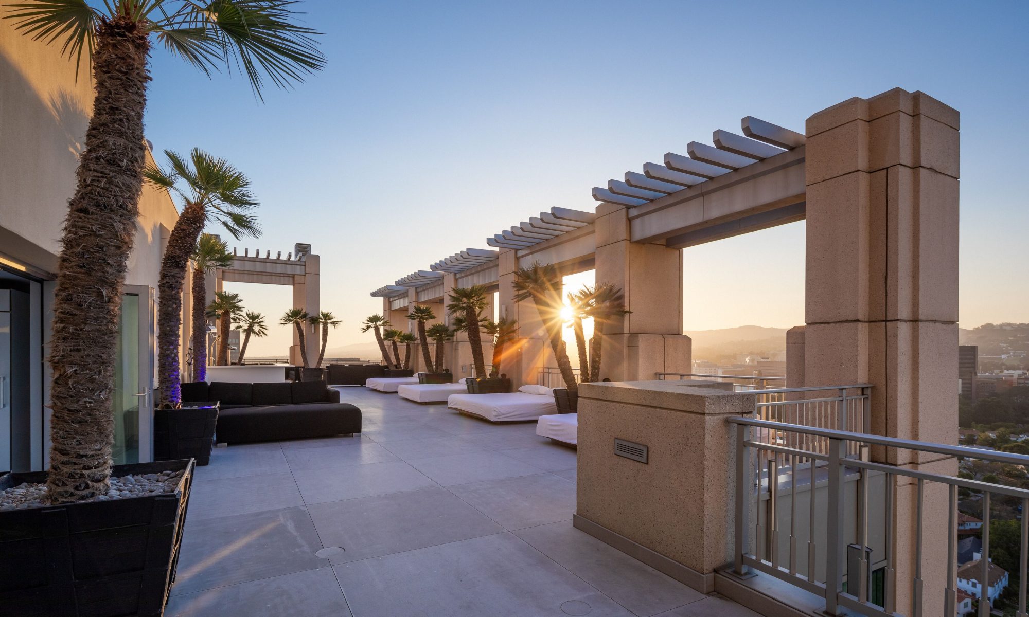 GleamingpenthouseinchicRemingtonhigh rise