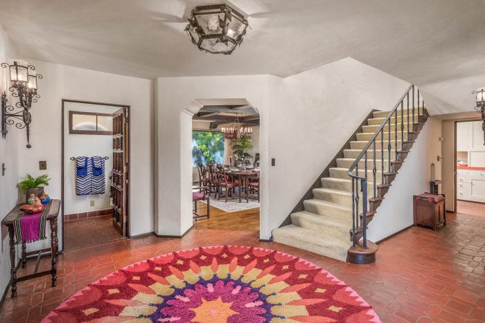 California Real Estate Blog - La Playa Estate Foyer