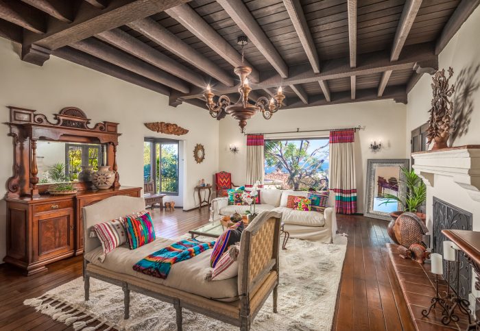 California Real Estate Blog - La Playa Estate Living Room