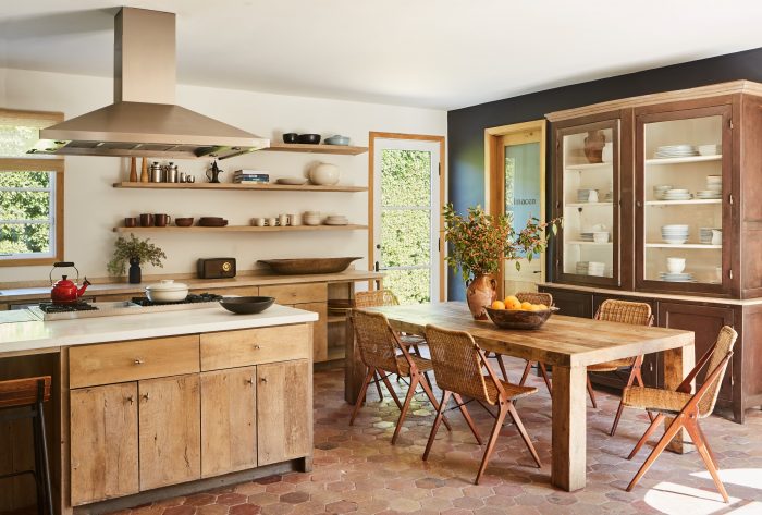 Impeccably designed 1920s Mediterranean in Hancock Park