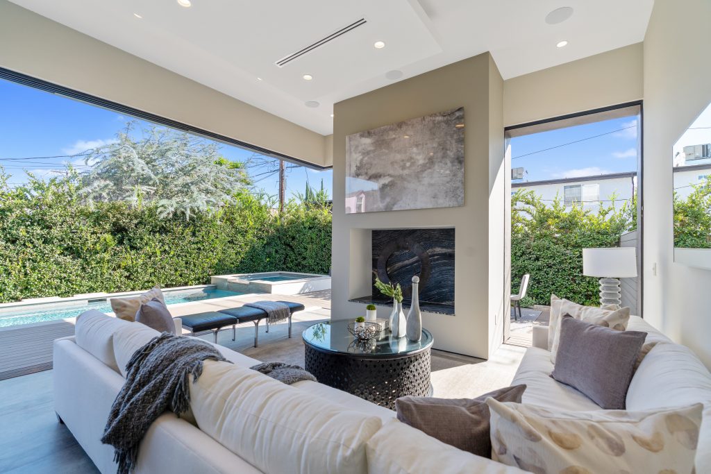 Showing Beverly Grove home alternate view living room