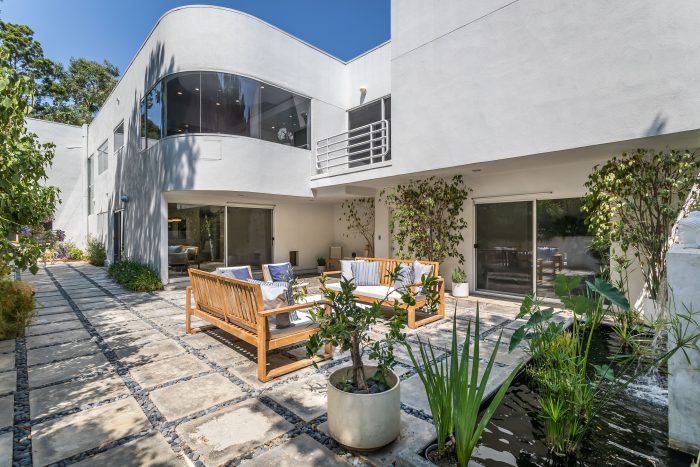 Timeless Modernist jewel by renowned LA architect