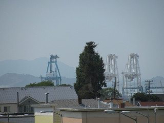 West_oakland_Cranes