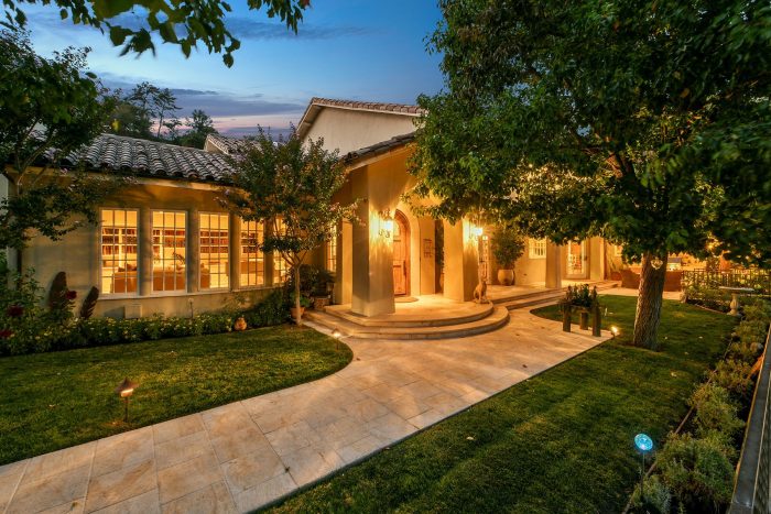 Sustainable Mediterranean-style retreat in Lafayette