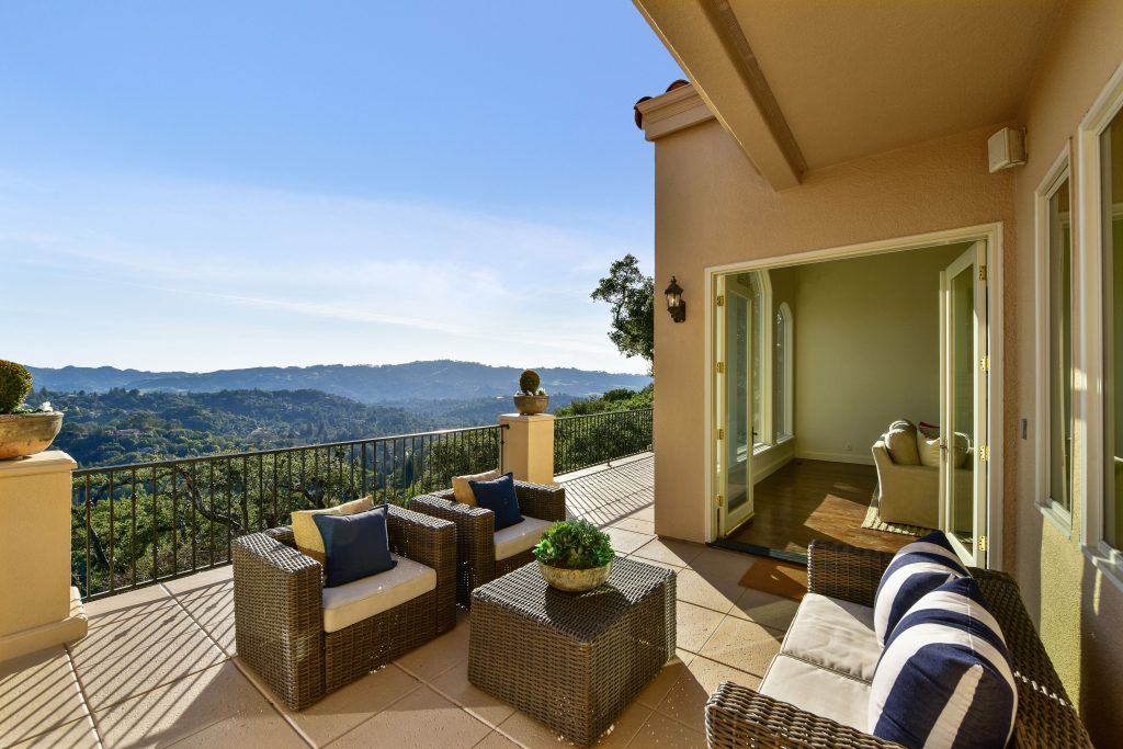 Breathtaking Orinda Downs View Estate