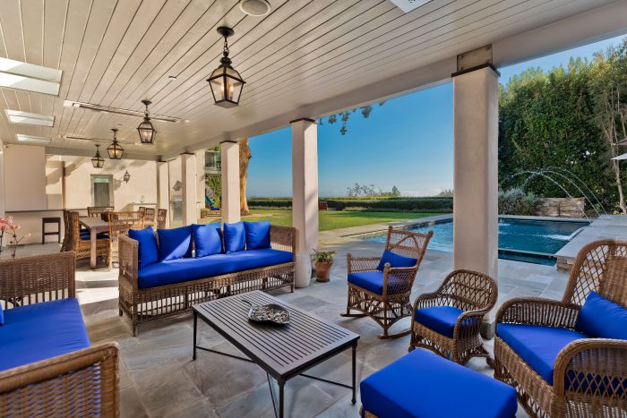 Indoor Outdoor living room