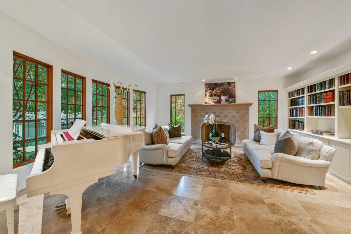 Sustainable Mediterranean-style retreat in Lafayette