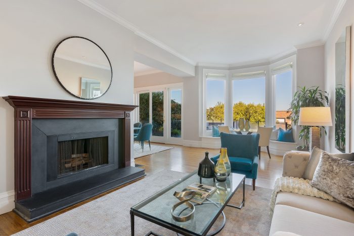 Variety features Cow Hollow Dutch Colonial