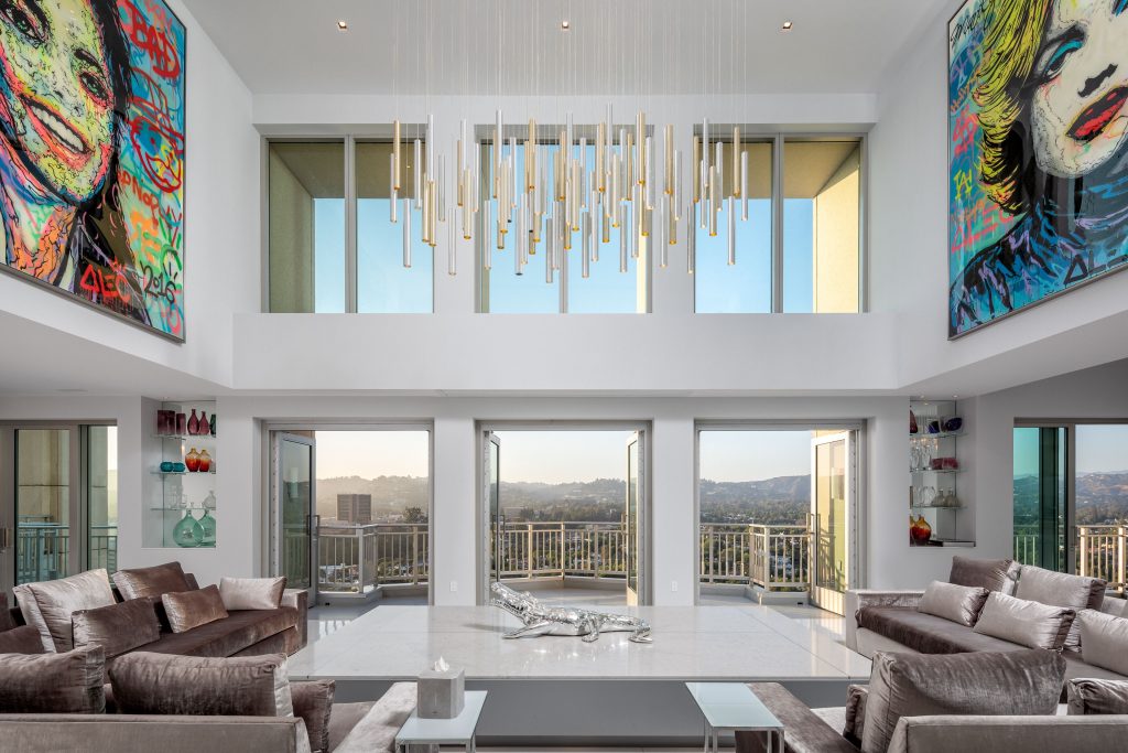 Gleaming penthouse in chic Remington high-rise