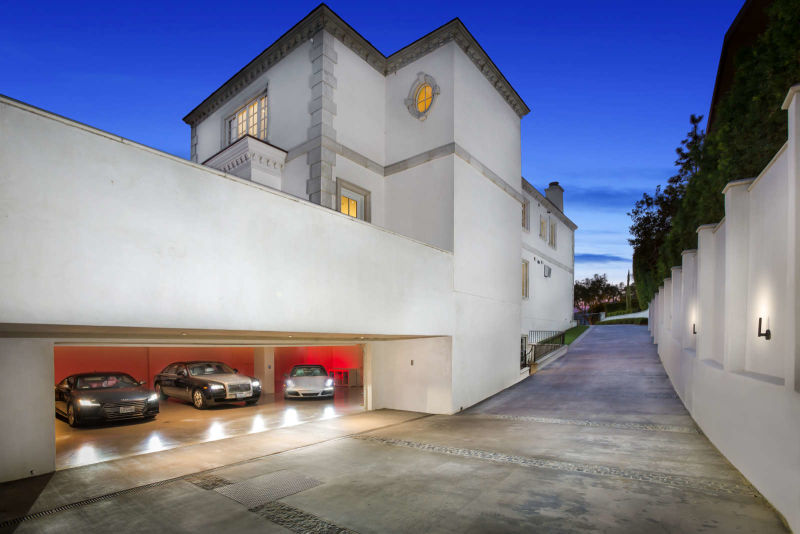 medium b  b bb bbbbfc