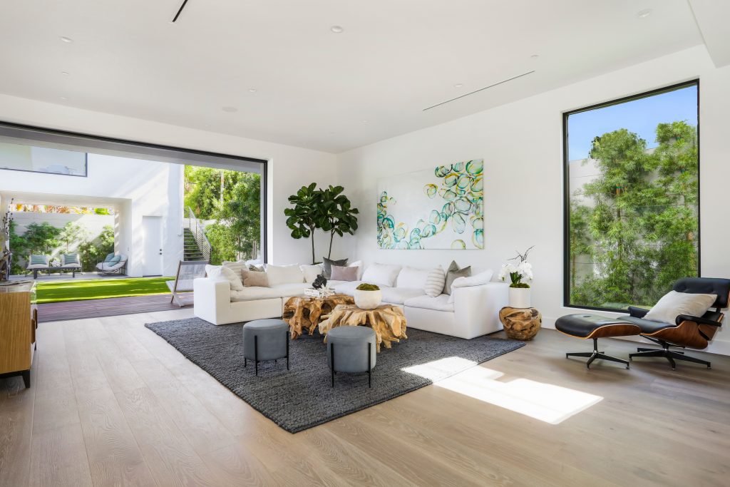 Showing creative home in LA living room