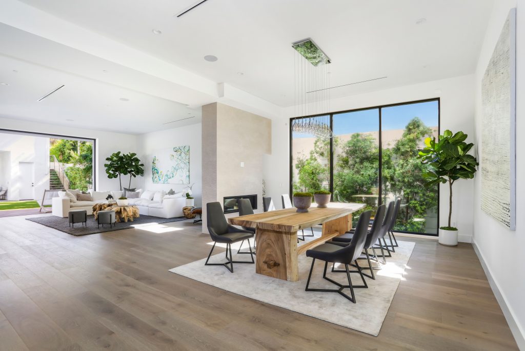 Showing creative home in LA dining area