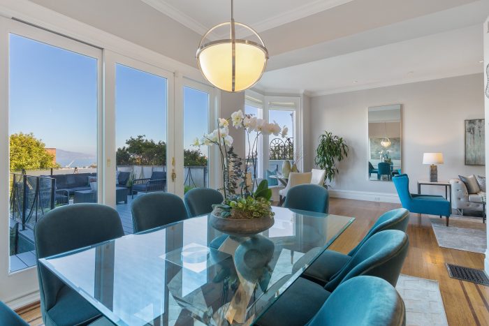 Variety features Cow Hollow Dutch Colonial