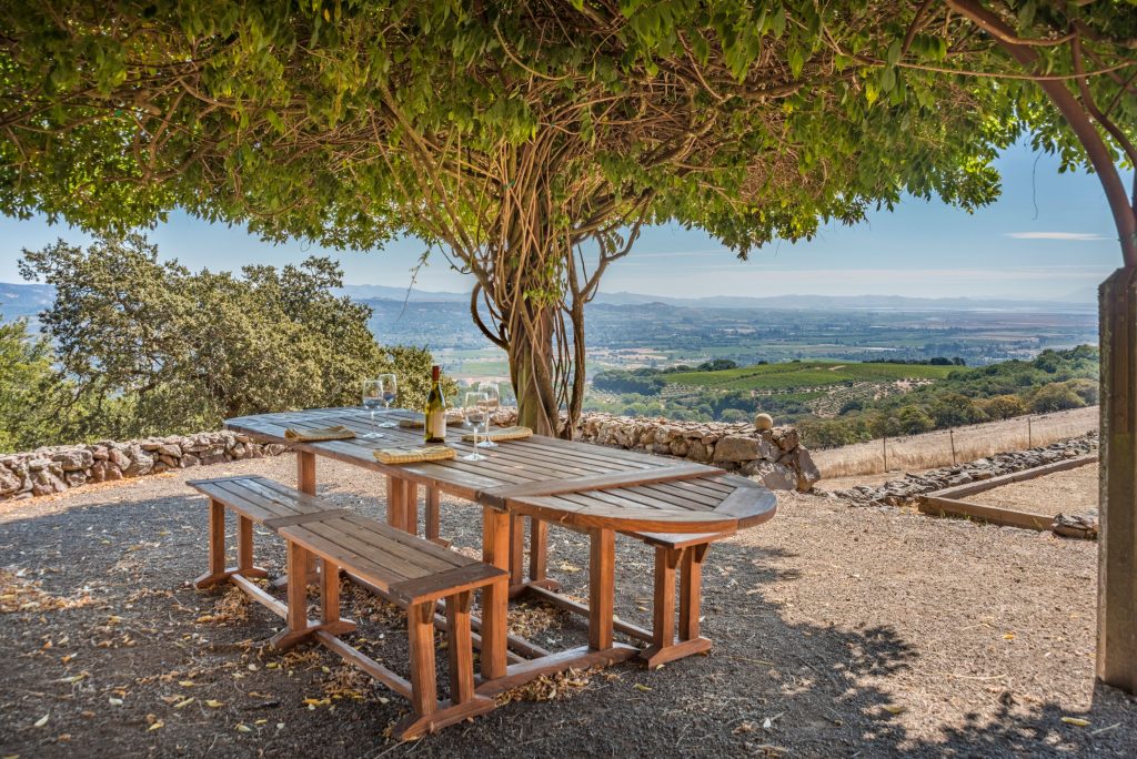 Home of the Week: View-swept retreat overlooking Sonoma table